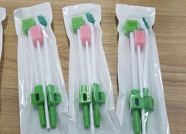 吸痰管牙刷套装（南美洲定制）